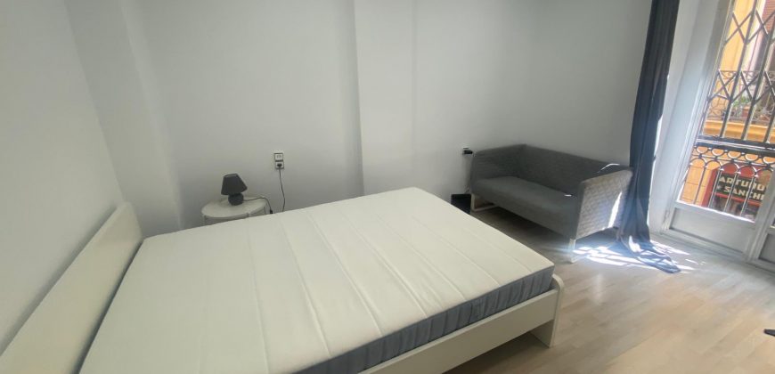 Apartment for rent in the historic center of Valencia