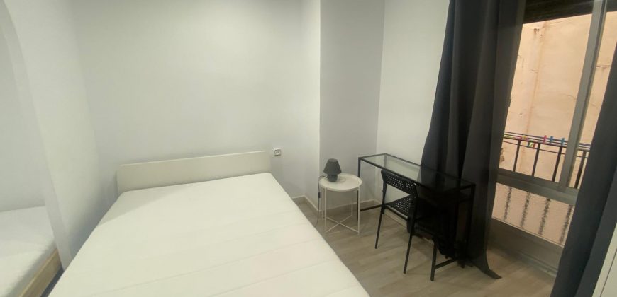 Apartment for rent in the historic center of Valencia