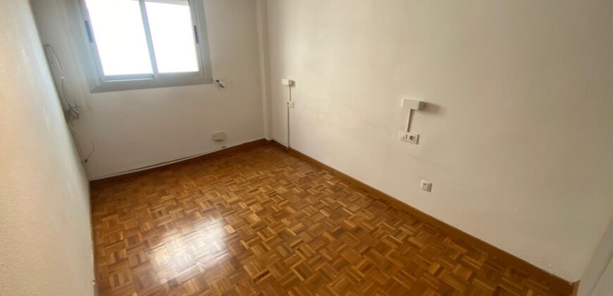 Piso en Alquiler en la Calle Jorge Juan, Valencia