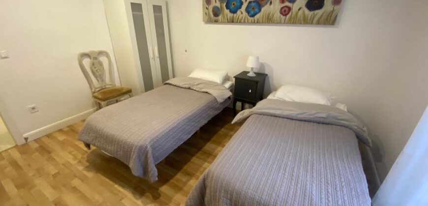 Calle de Lluís Oliag 63, Mont-Olivet, Quatre Carrer