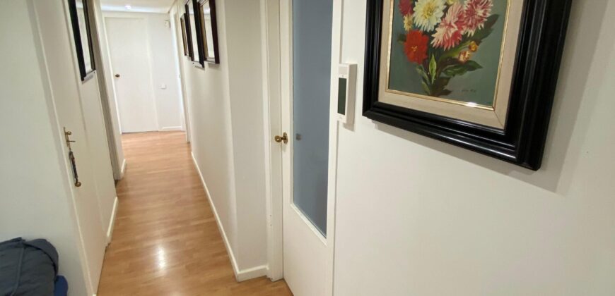 Piso en venta en Calle d’Hug de Montcada